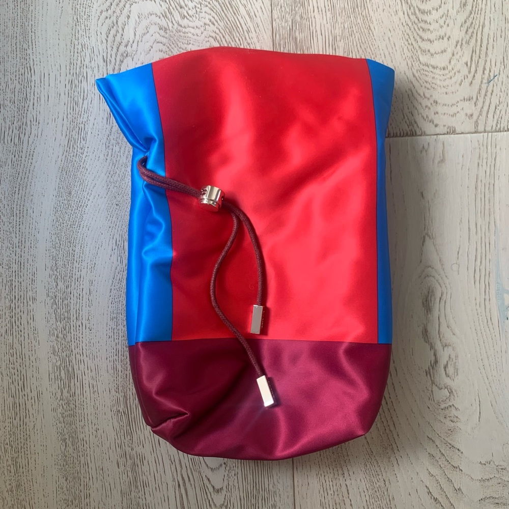 La Mer Silk Drawstring Bag
